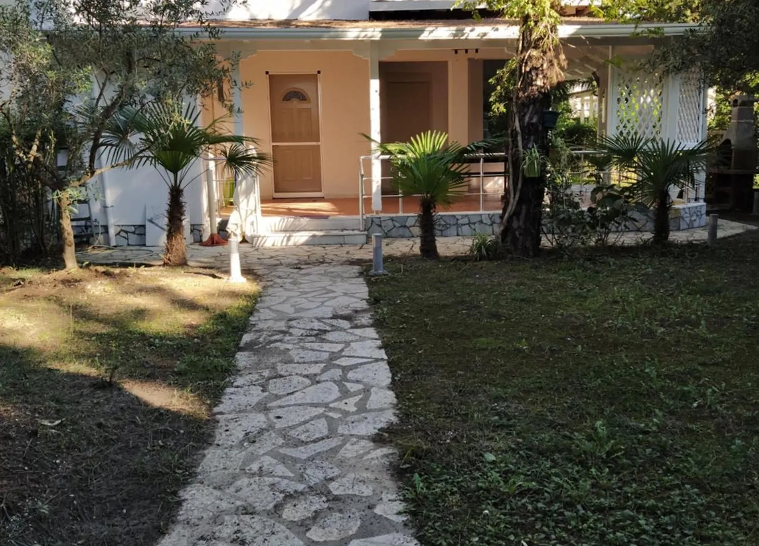 Vacation Home In Gjiri I Lalezit, Lalez, Dıraç